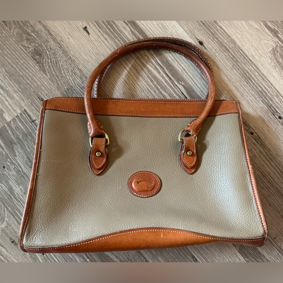 DOONEY & BOURKE Vintage 1990’s taupe Top Zip Satchel work purse handbag 12x8 - Picture 1 of 10